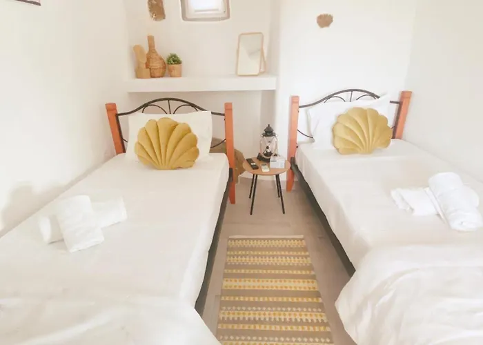 Naira Family Mykonos Plintri