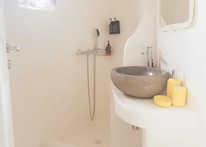 Naira Family Mykonos Holiday home Plintri